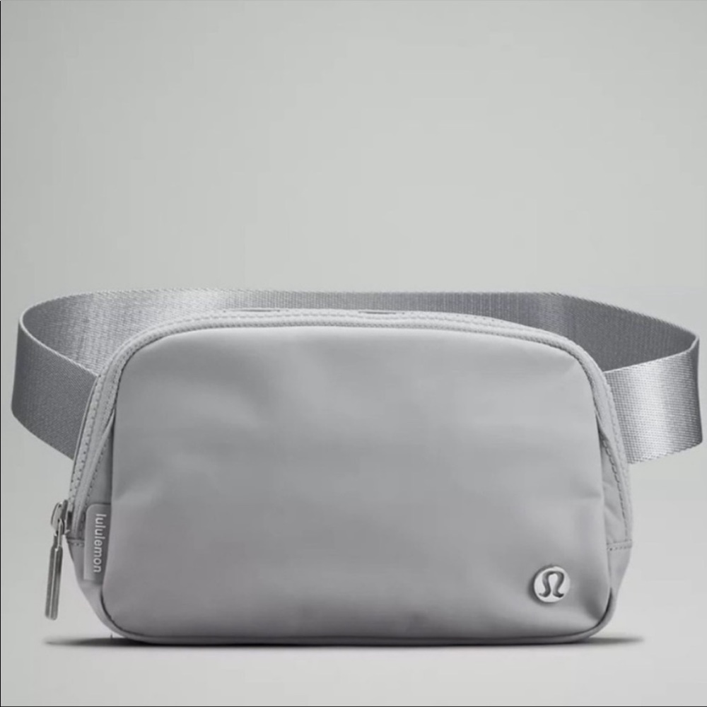 lululemon Everywhere Belt Bag